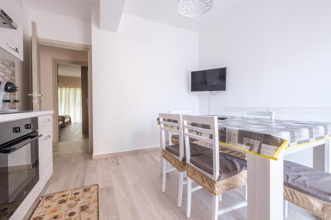 Damilhouse 4 Daire Messina Dış mekan fotoğraf