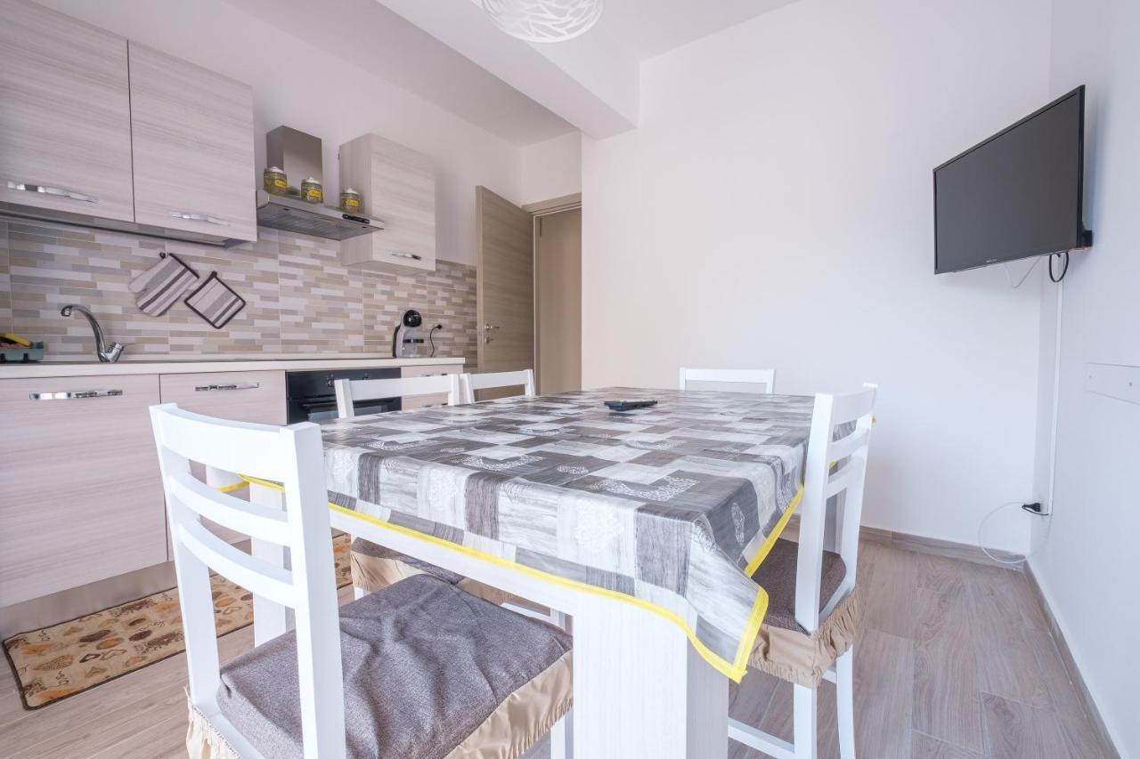 Damilhouse 4 Daire Messina Dış mekan fotoğraf